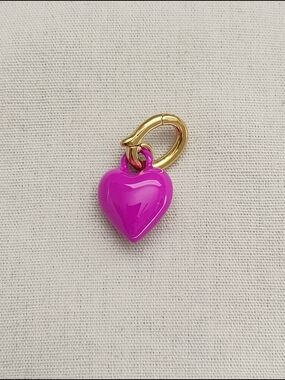 Roxanne Assoulin The Itsy Bitsy Puffy Heart Charm